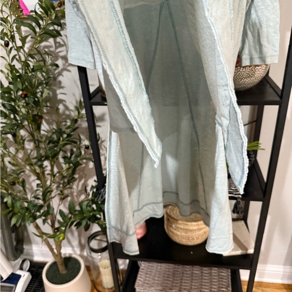 We The Free Sky Blue Short Sleeve Top size small oversized - Picture 3 of 9